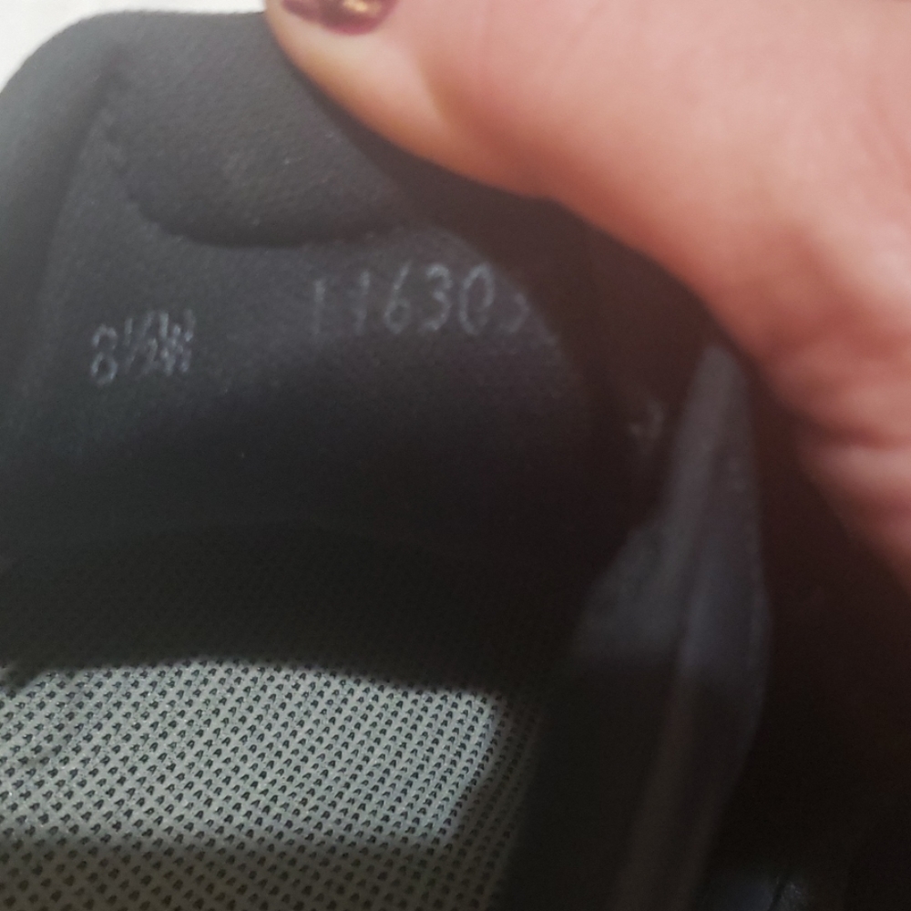 Shoes - Picture 2 of 3